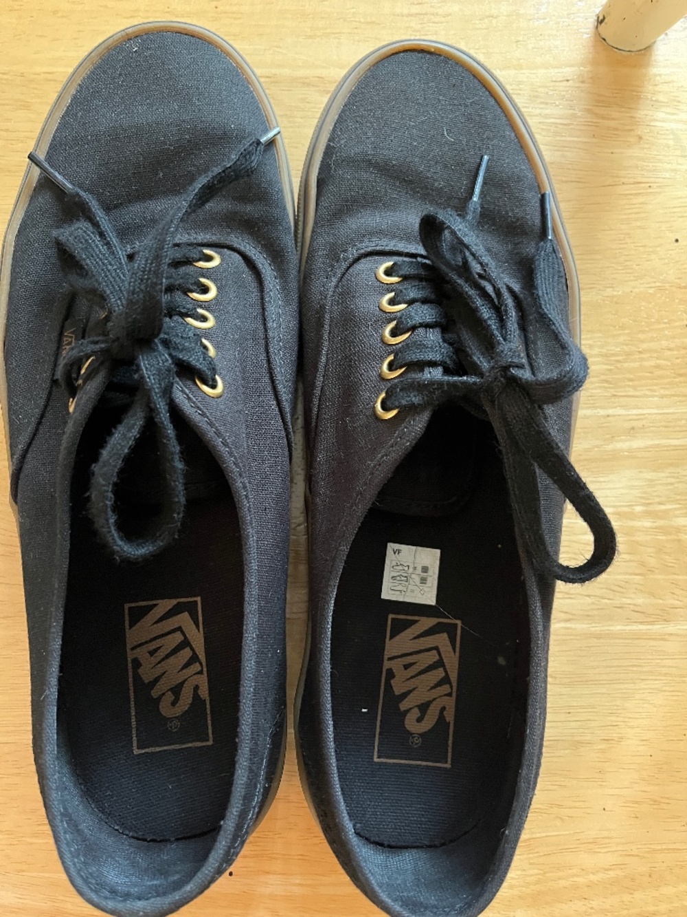 Vans skate shoes black/gum size 10.5